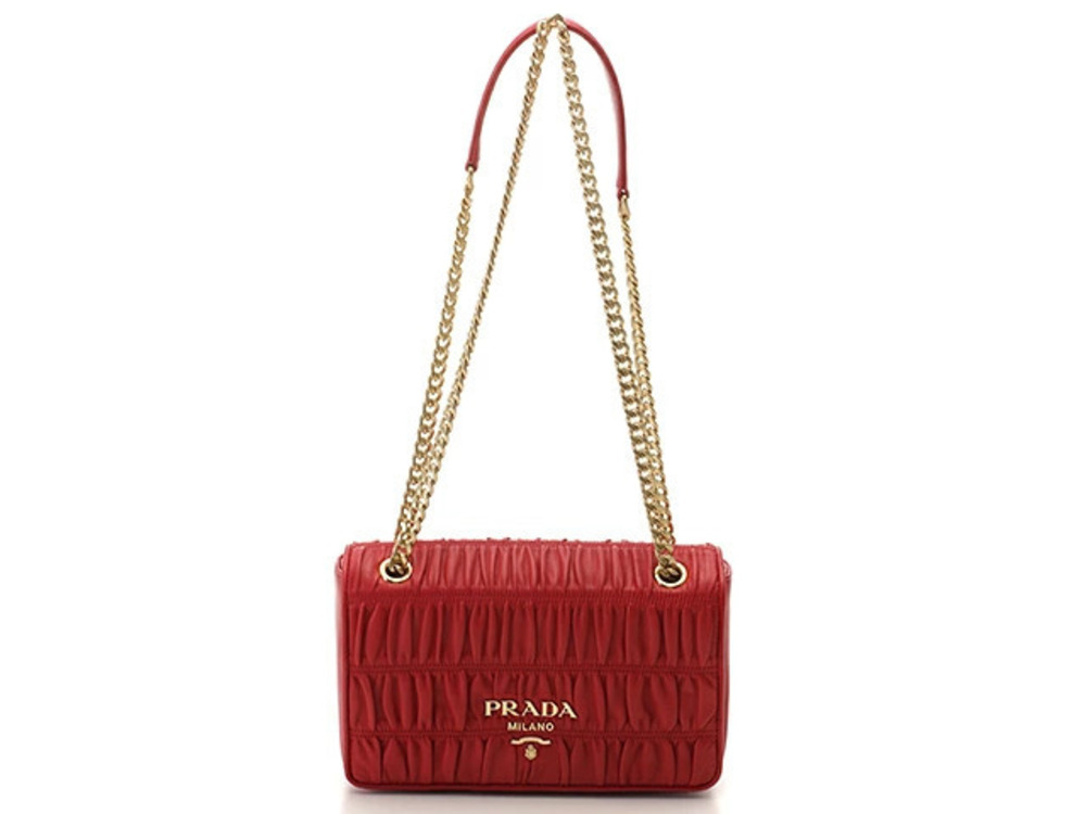 Prada chain shoulder bag red calfskin